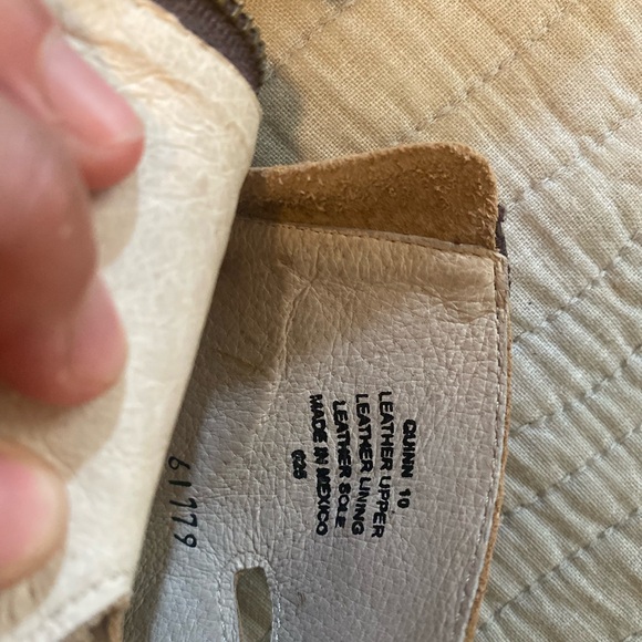 Stylish Freebird Black and Tan Women's Sandals - Picture 6 of 8